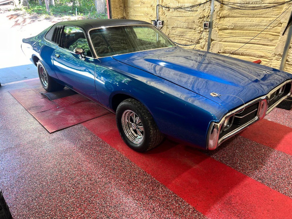 Blue classic Dodge Charger on the dyno floor